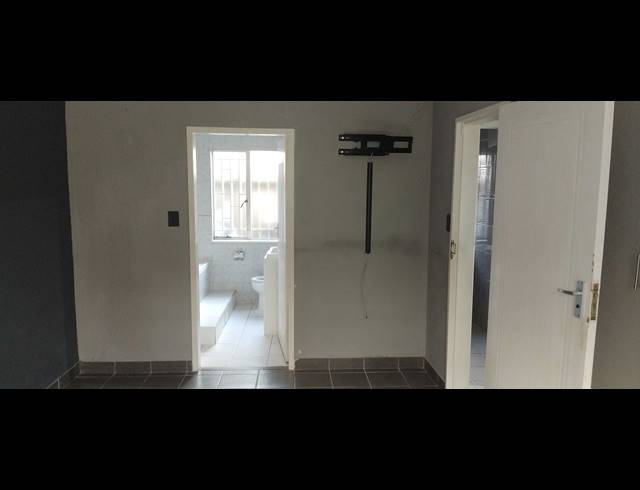 6 BEDROOM FREEHOLD FOR SALE IN LEWISHAM